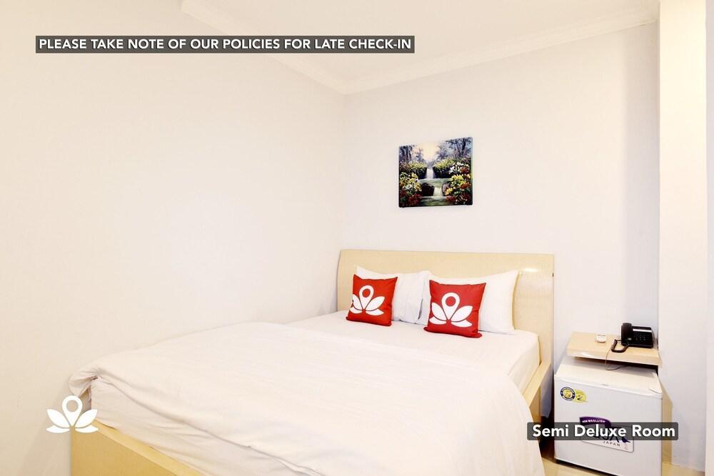 Kemang Eleven Hotel Jakarta Luaran gambar