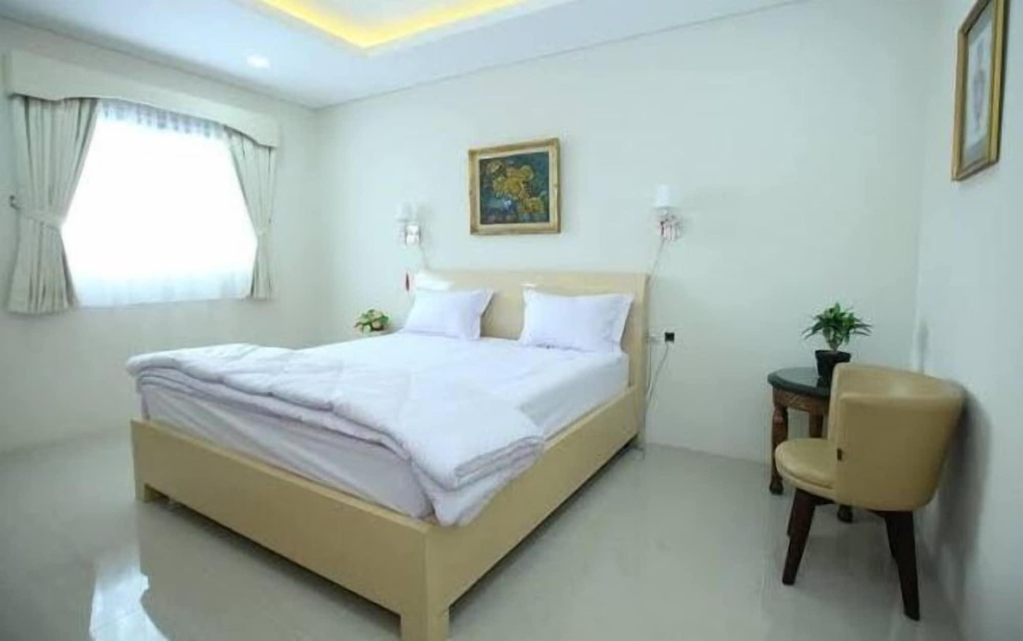 Kemang Eleven Hotel Jakarta Luaran gambar