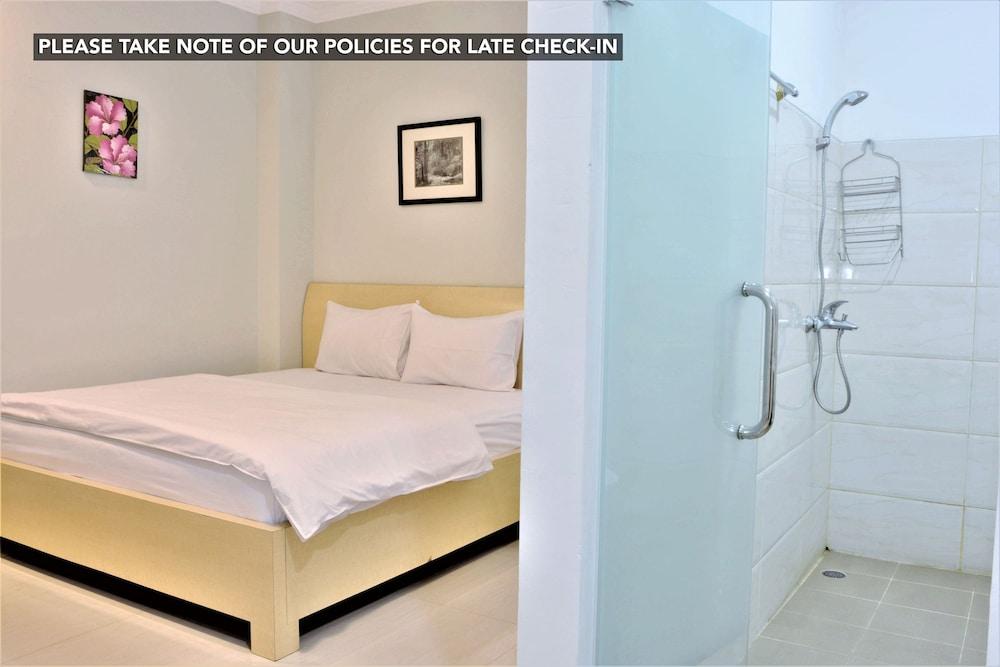 Kemang Eleven Hotel Jakarta Luaran gambar